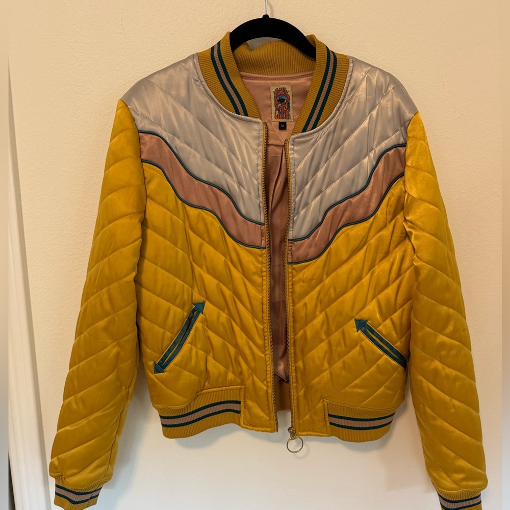 Classic Rock Couture Size Medium Yellow Quilted rising sun Women's Jacket - Picture 2 of 16
